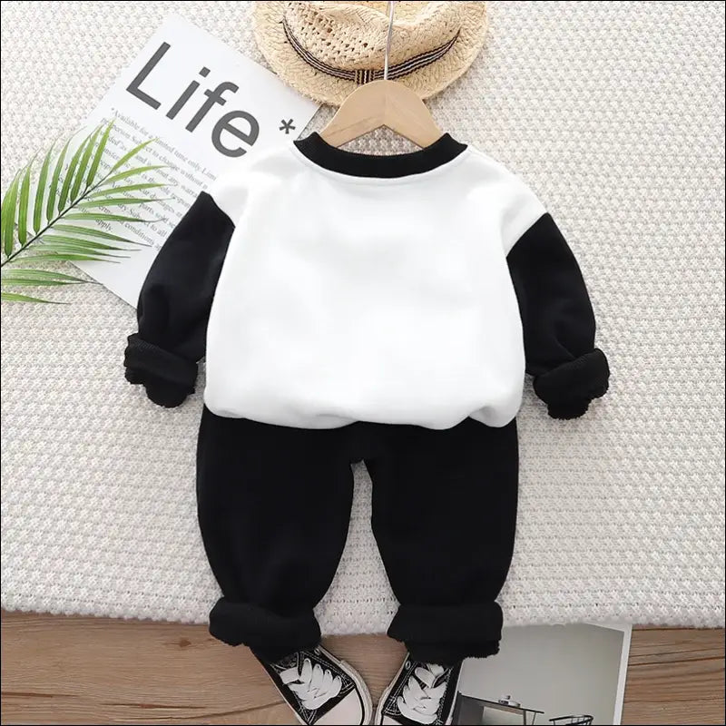 Ensemble panda enfant