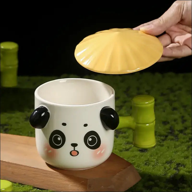 Tasse Panda couvercle en forme de chapeau